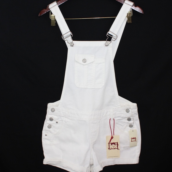 NWTs L.E.I. White Denim Overall shorts, size: S - Picture 4 of 8